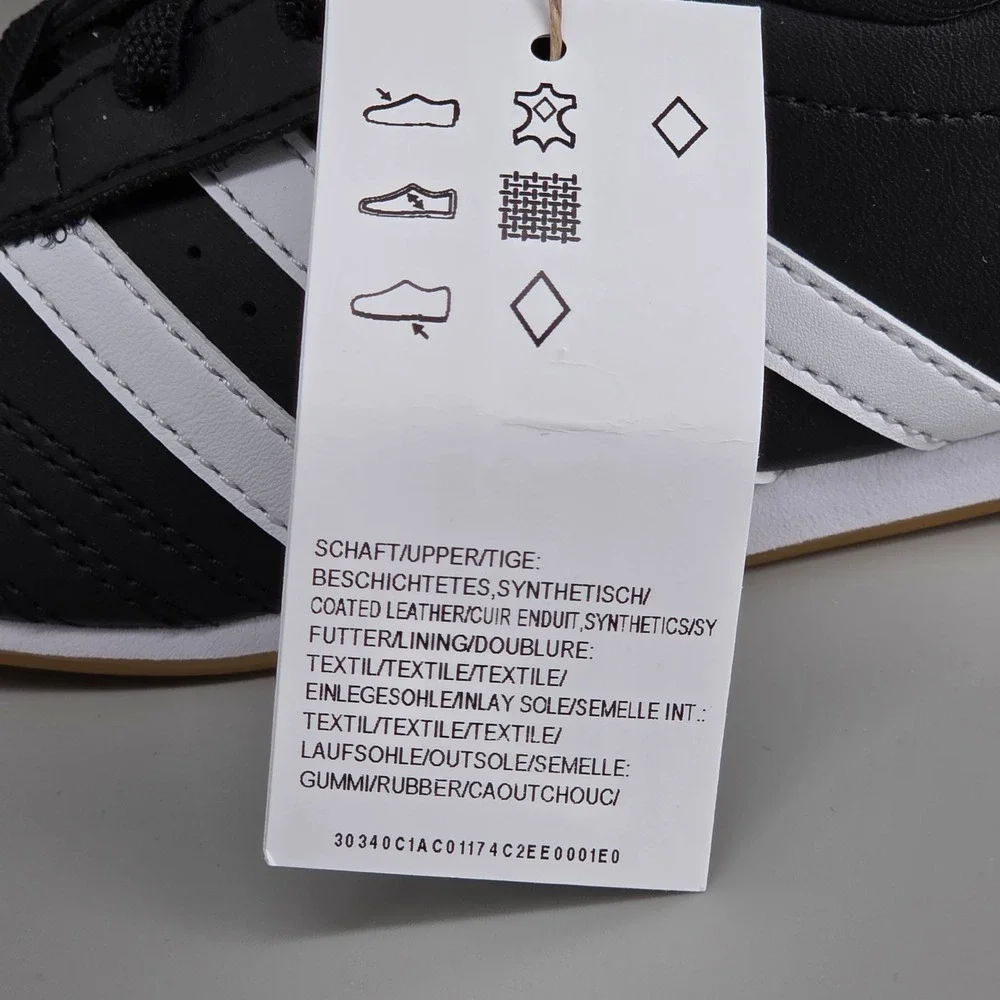 Adidas Taekwondo LA Kids Size 10K‎ Black White Leather Sneakers Gum Sole JP9537